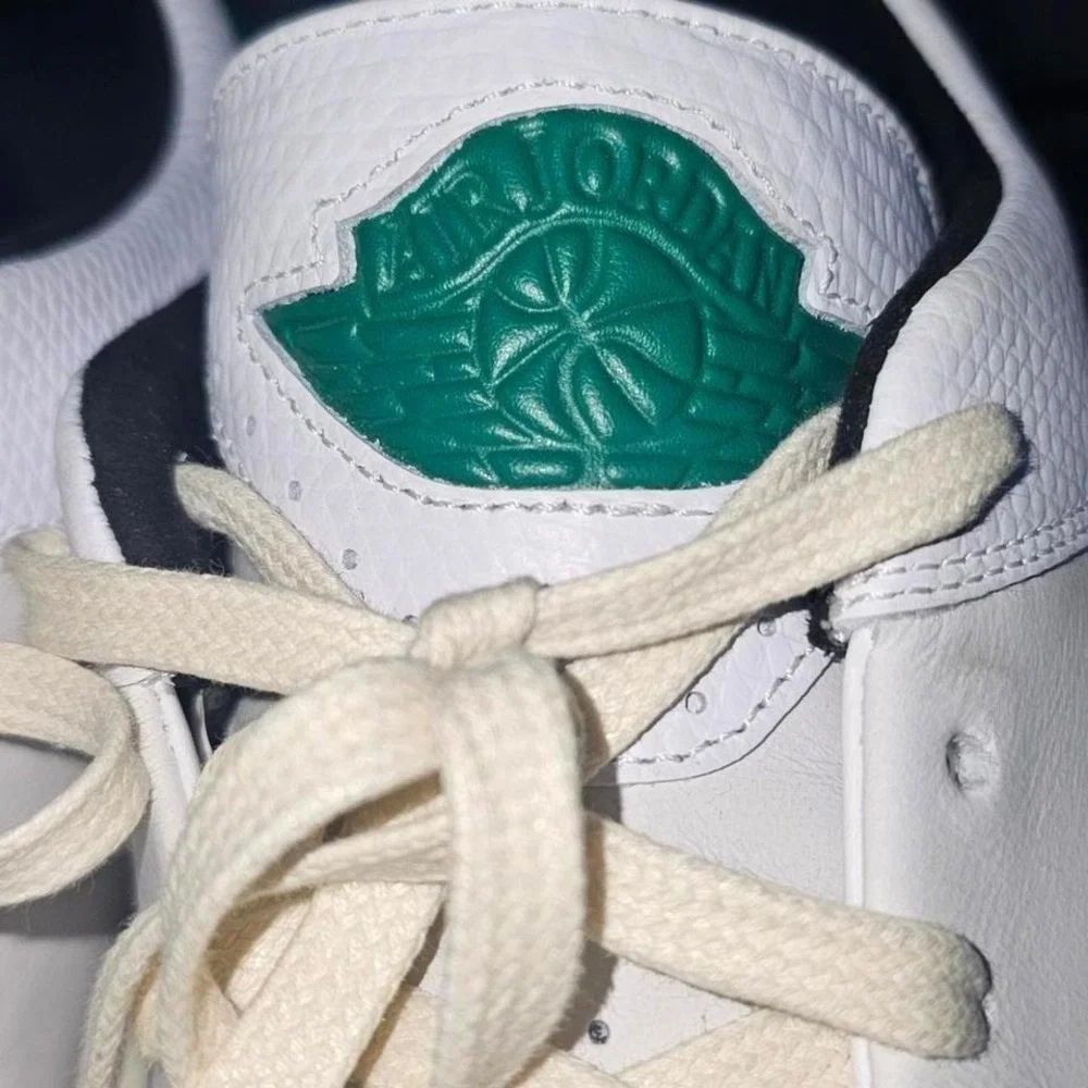 Nike Air Jordan 2 Retro Low SE 12‎